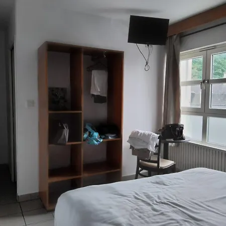 Victoire, Gare Hotell Poitiers