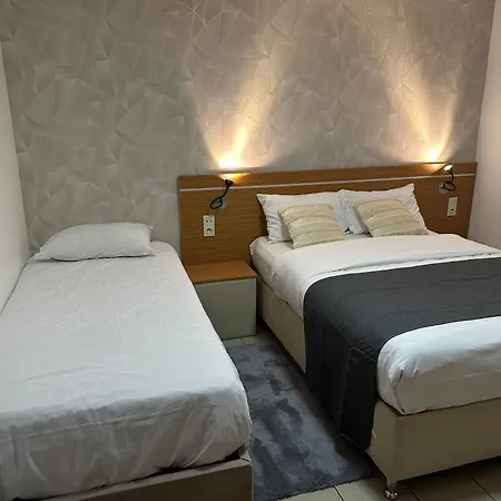 Hotel Le Prince, Gare 3*