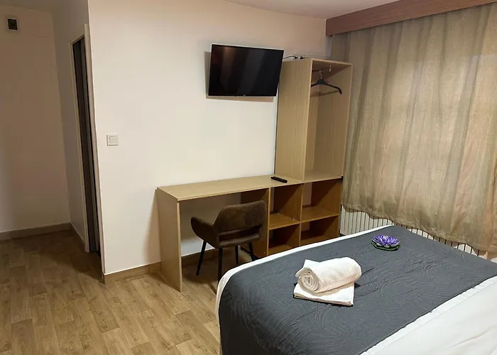 Le Prince, Gare Hotel